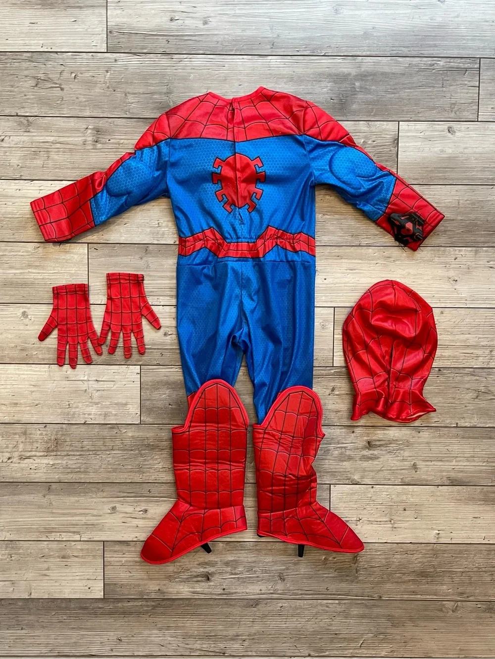 Marvel | Spiderman Costume w/ Mask & Gloves | Size: 5T - Picture 2 of 7